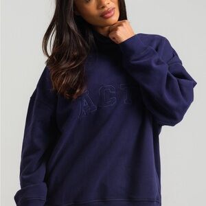 NWT Acta Essential Mockneck
L/XL